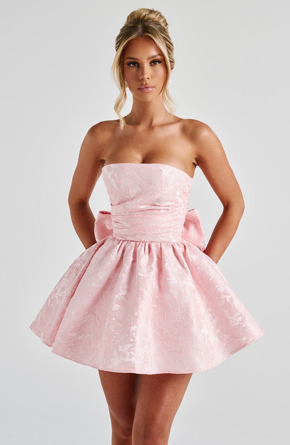 salome-mini-dress-blush-dress-xs-babyboo-fashion-32859976630335